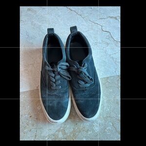 Fear Of God Lace Up Sneaker In Grey Size 43